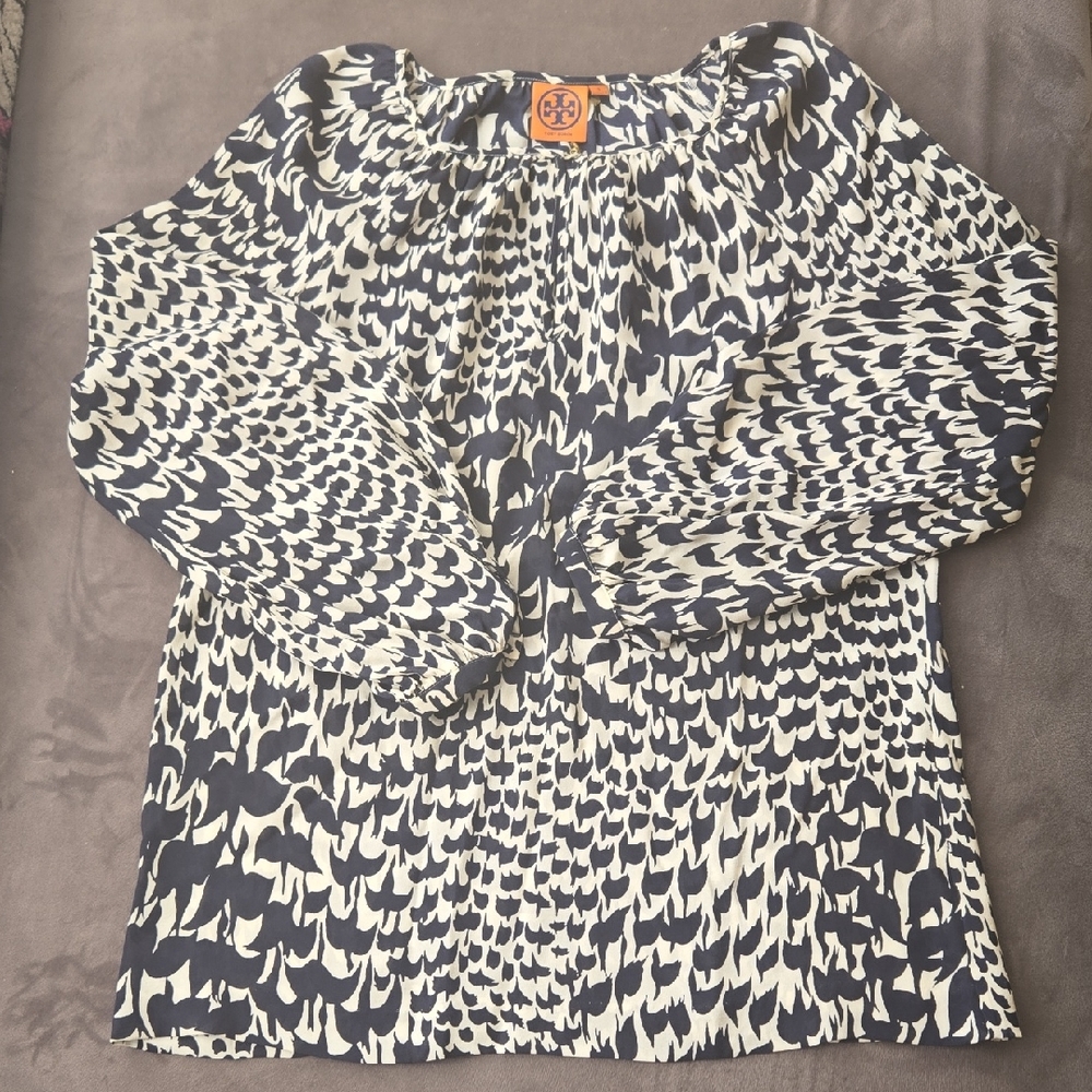 Tory Burch Navy and White Graphic Blouse with Keyhole Collar